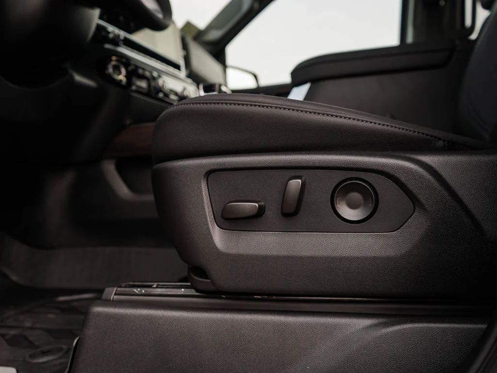 2026 GMC Sierra 1500 SLT - Photo 15