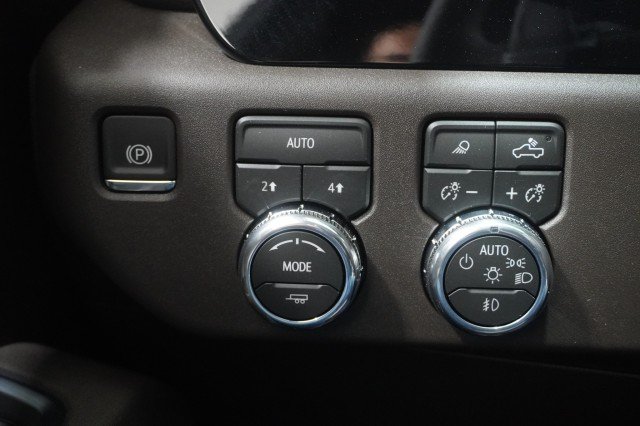 2026 GMC Sierra 1500 SLT - Photo 33