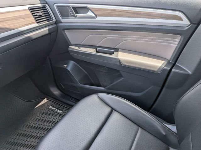 Certified Used 2022 Silver Volkswagen SEL image 18