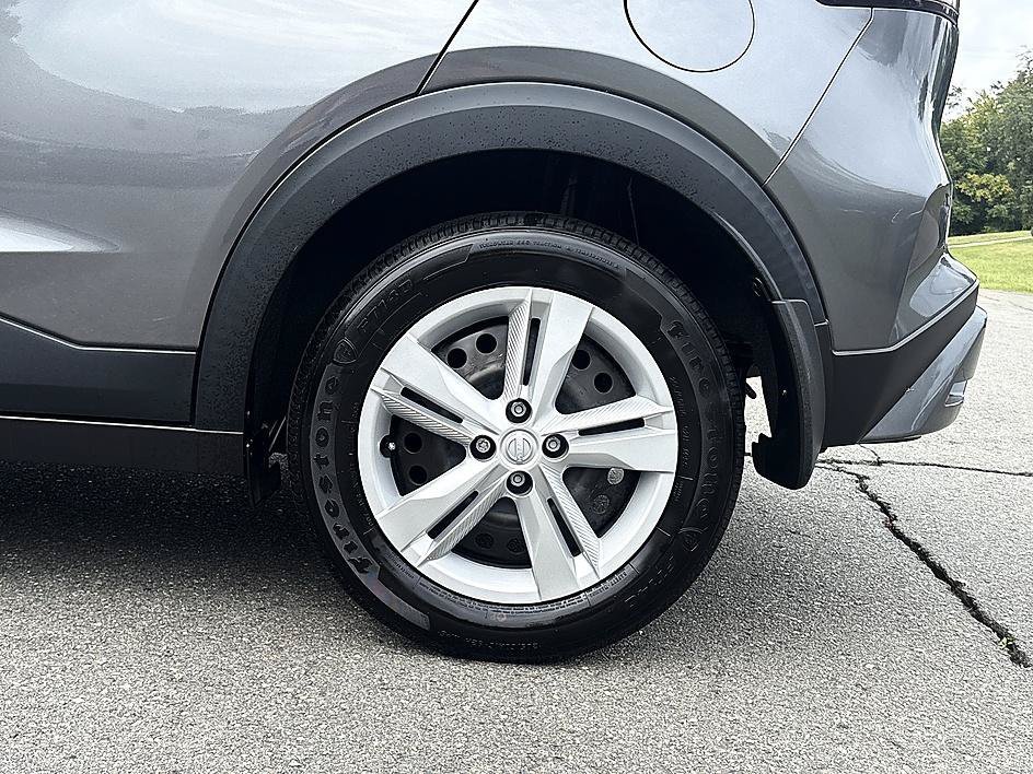 Certified Used 2024 Gun Metallic Nissan S image 10