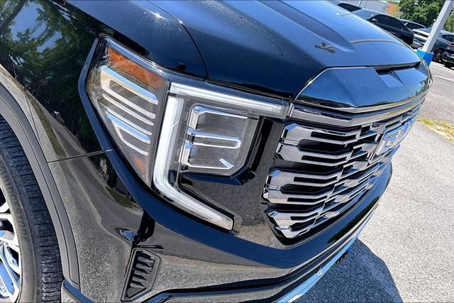 Used 2024 Black GMC Denali Ultimate image 32