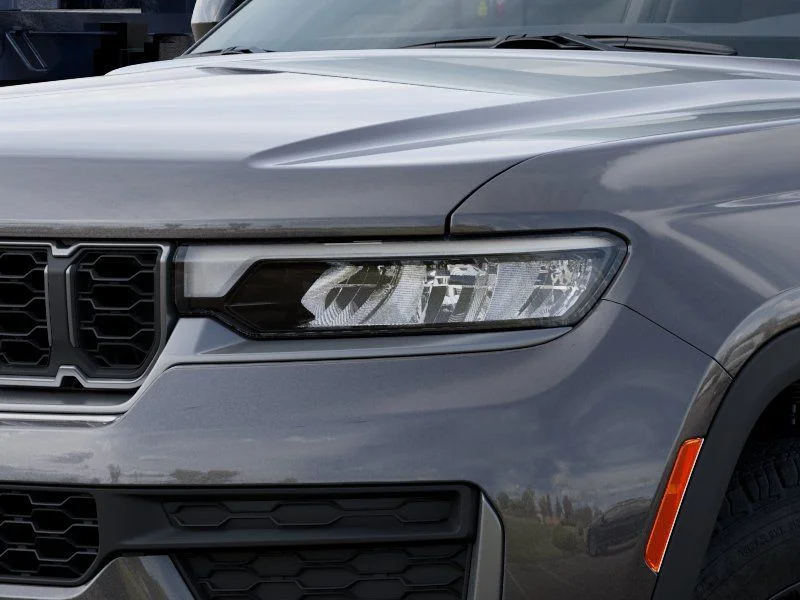 New 2026 Baltic Gray Metallic Clearcoat Jeep Altitude image 10