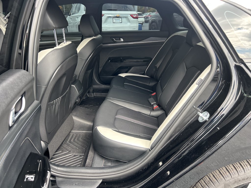 Used 2025 Black Kia GT-Line image 14