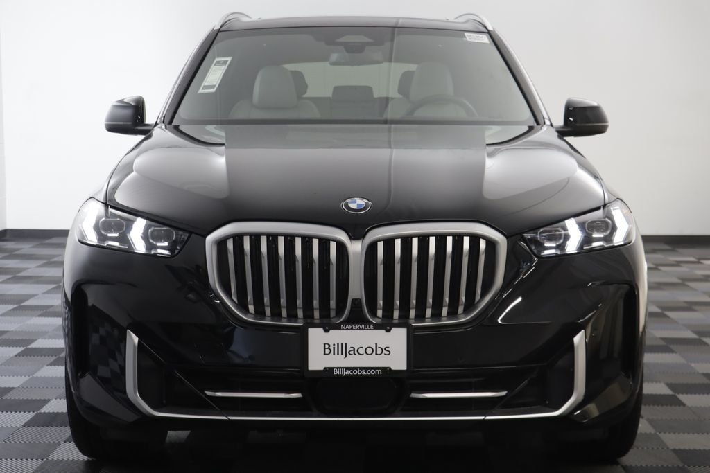 Certified Used 2026 Black Sapphire Metallic BMW xDrive40i image 21
