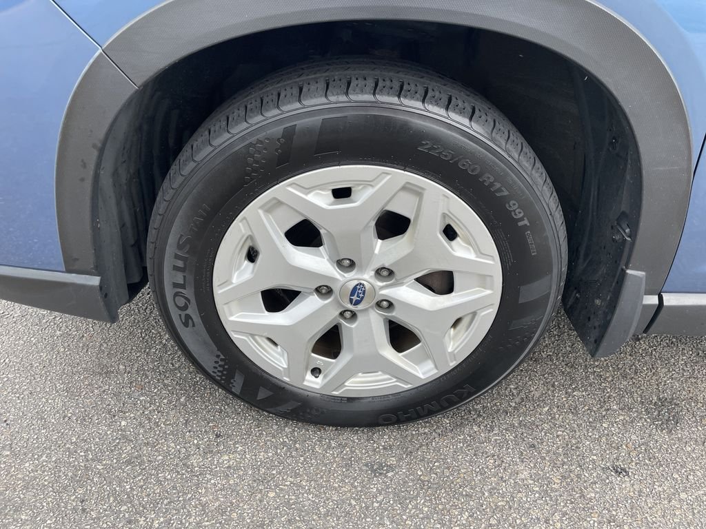 Used 2019 Blue Subaru Base image 4