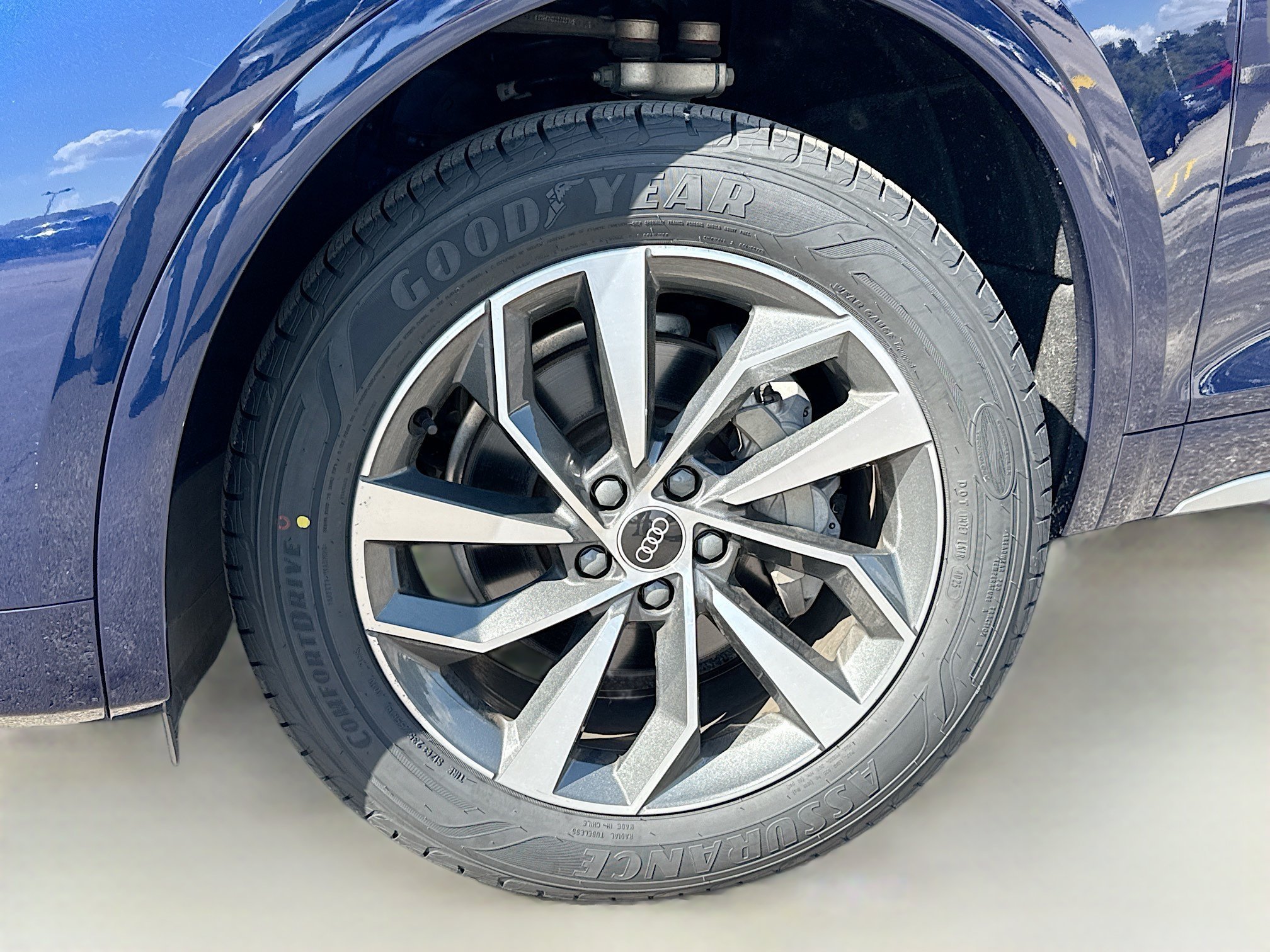 Used 2021 Navarra Blue Metallic Audi Premium Plus image 43
