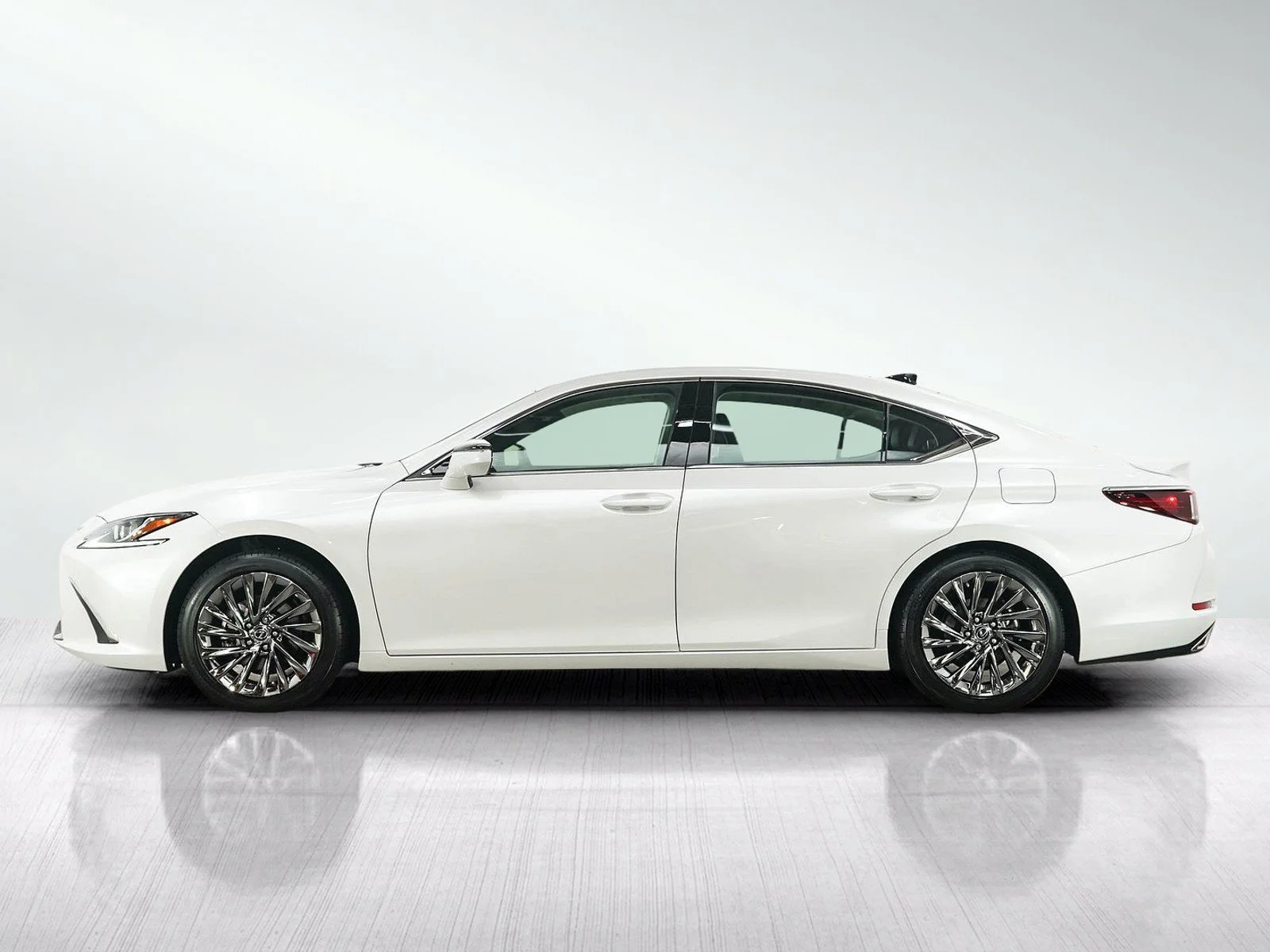 Used 2024 Lexus ES 350 Luxury with VIN 58AEZ1B1XRU177317 for sale in Burnsville, Minnesota