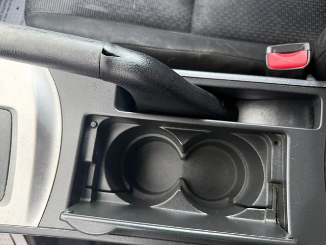 Used 2010 Blue Mazda i Touring image 19