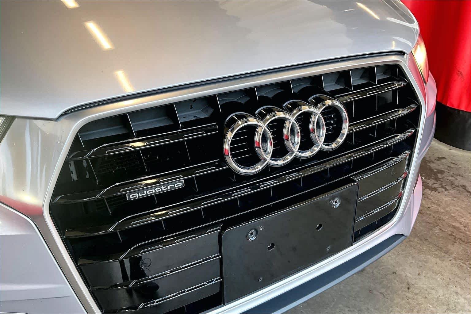 Used 2017 Florett Silver Metallic Audi Premium Plus image 30
