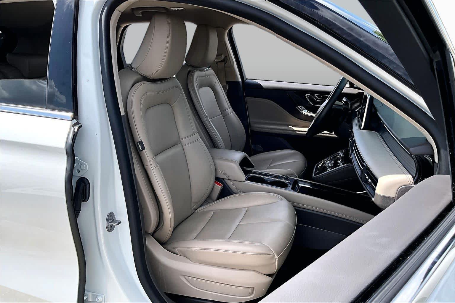 Pre-Owned 2022 Lincoln Corsair Standard