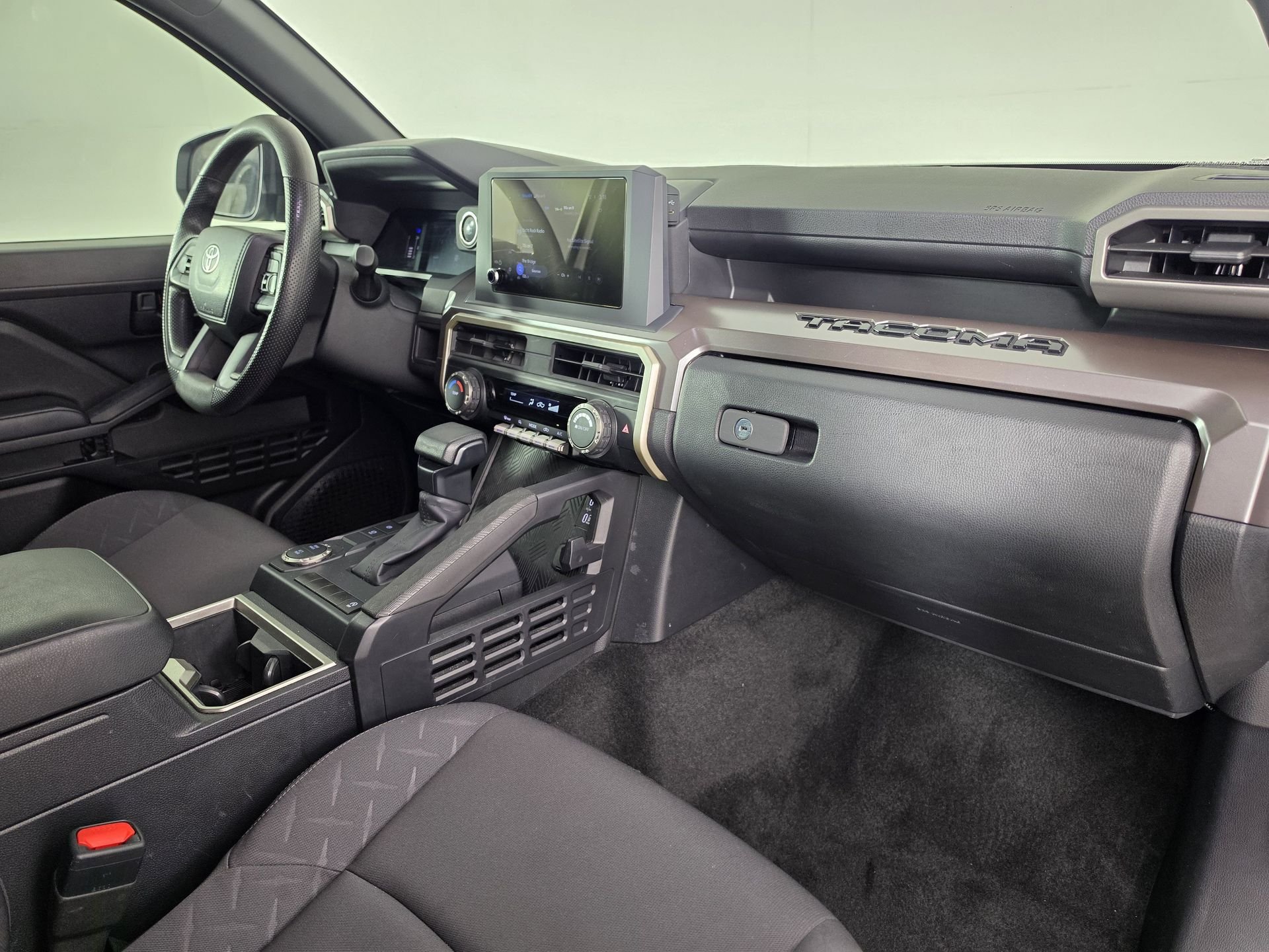 Used 2024 Silver Toyota SR5 image 40