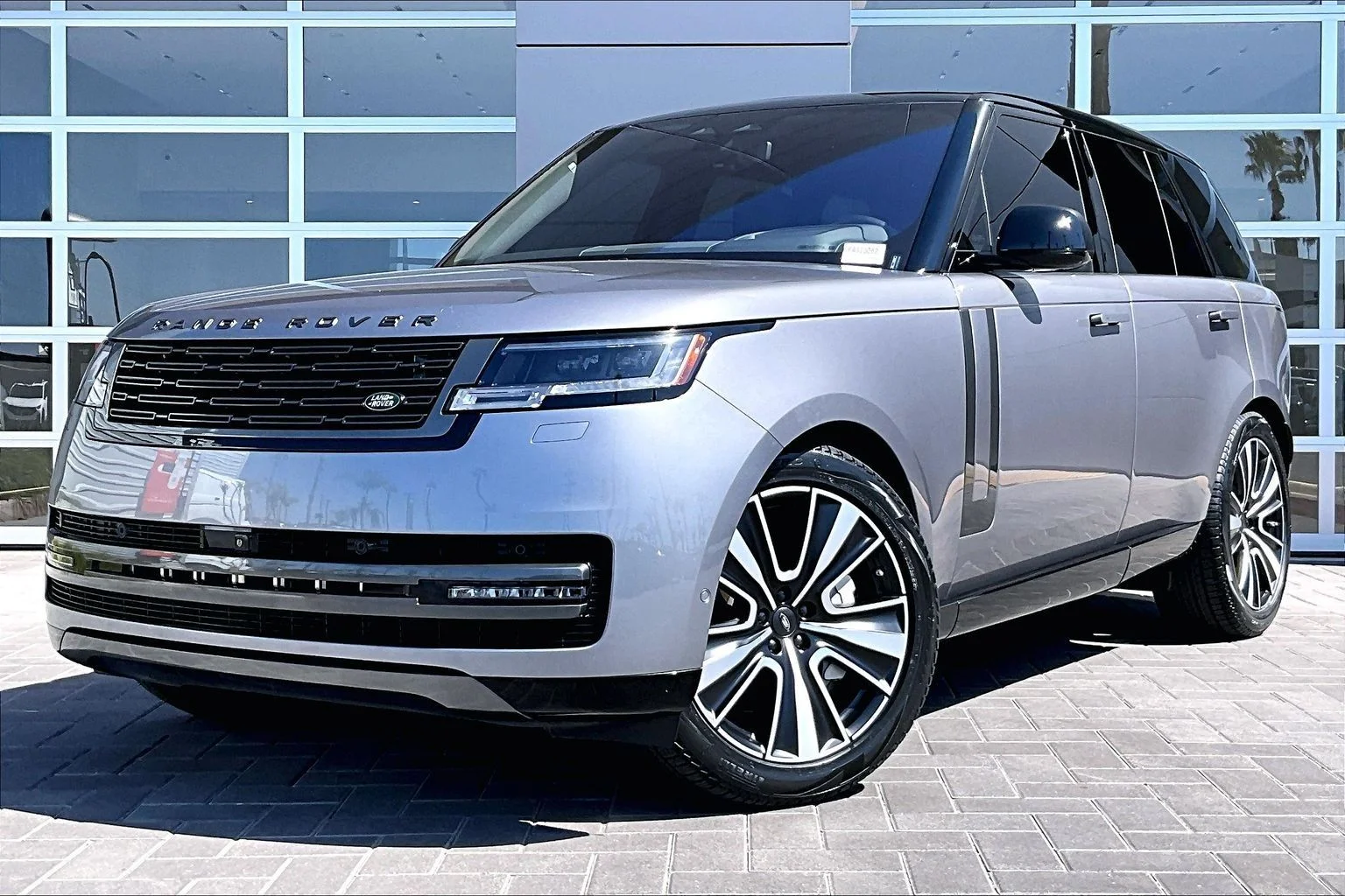 2023 Land Rover Range Rover 4.4 SE SWB's photo