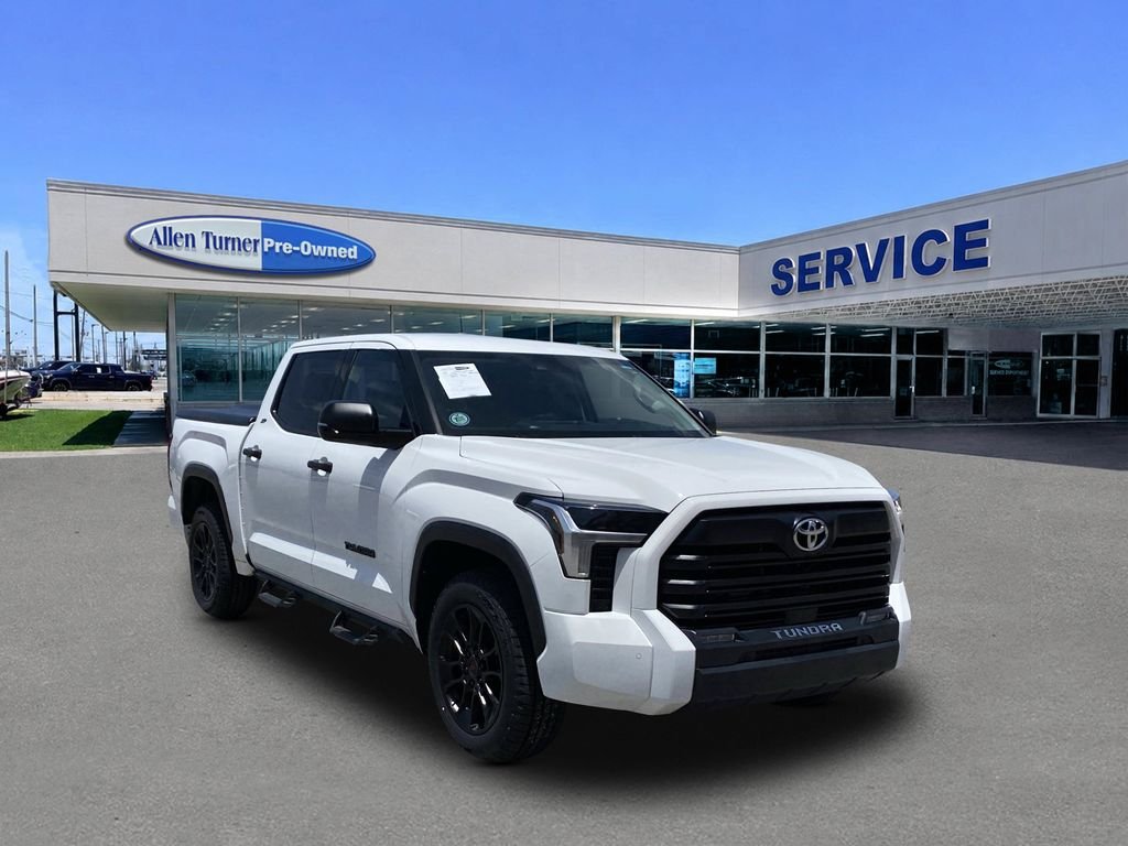 Used 2022 White Toyota SR5 image 2