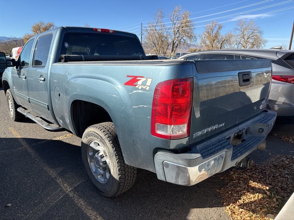 2010 Gmc Sierra SLT photo 2