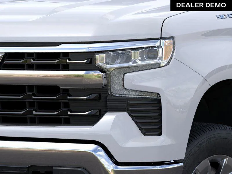 Used 2025  Chevrolet LT image 10