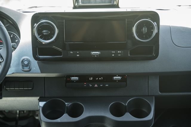 New 2026 Arctic White Mercedes-Benz Cargo 144 WB image 19