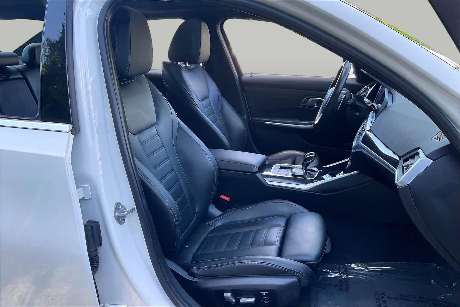 Used 2019 Alpine White BMW 330i xDrive image 8