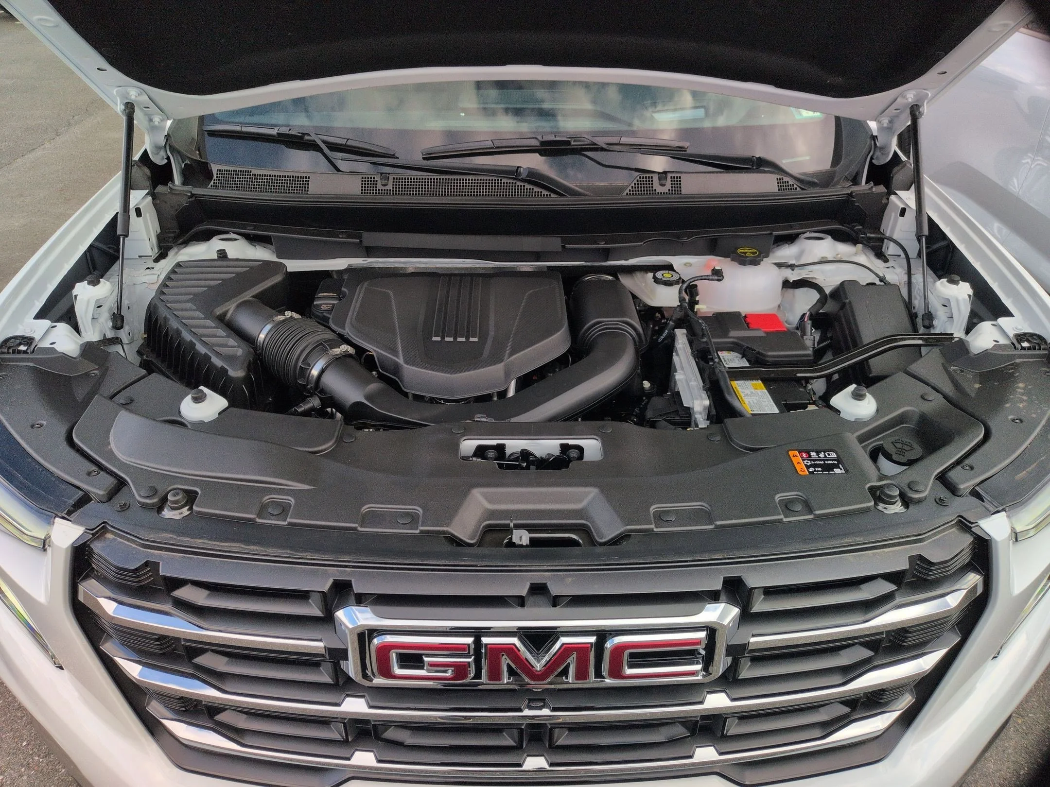 New 2026 Summit White GMC Elevation image 17