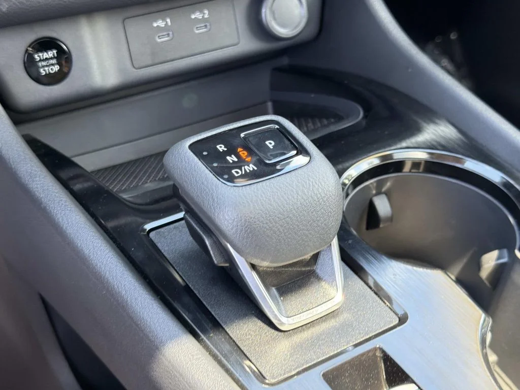 New 2026 Everest White Pearl Tricoat Nissan Dark Armor image 15