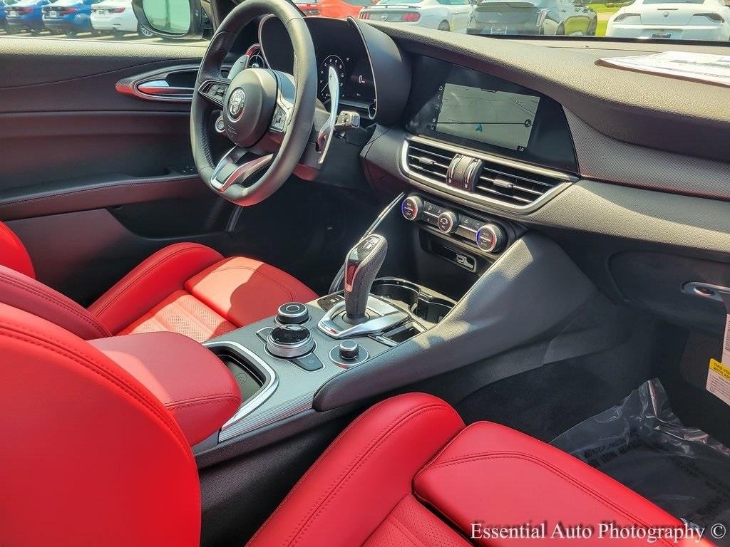 2025 ALFA ROMEO GIULIA (952) - Image 21