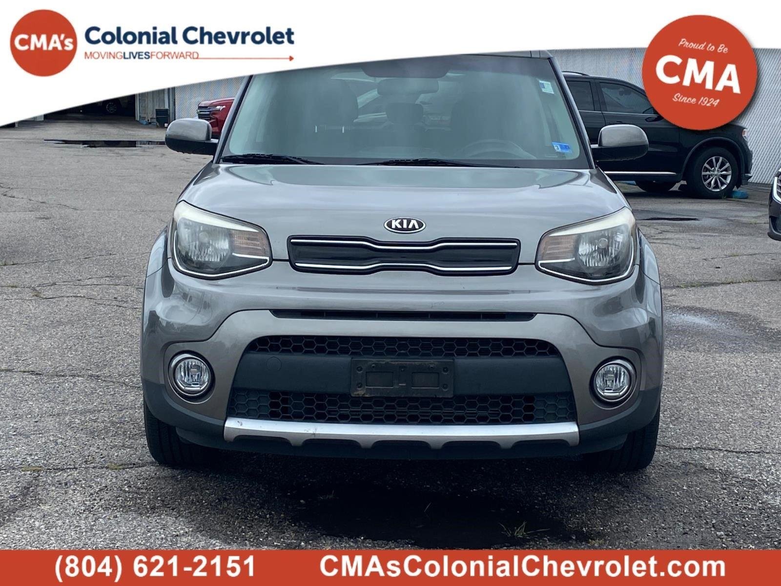 Used 2018 Titanium Gray Kia + image 4