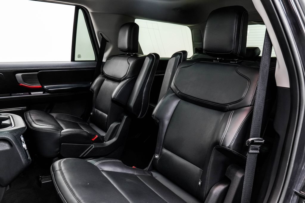 Used 2025 Gray Ford Platinum image 17