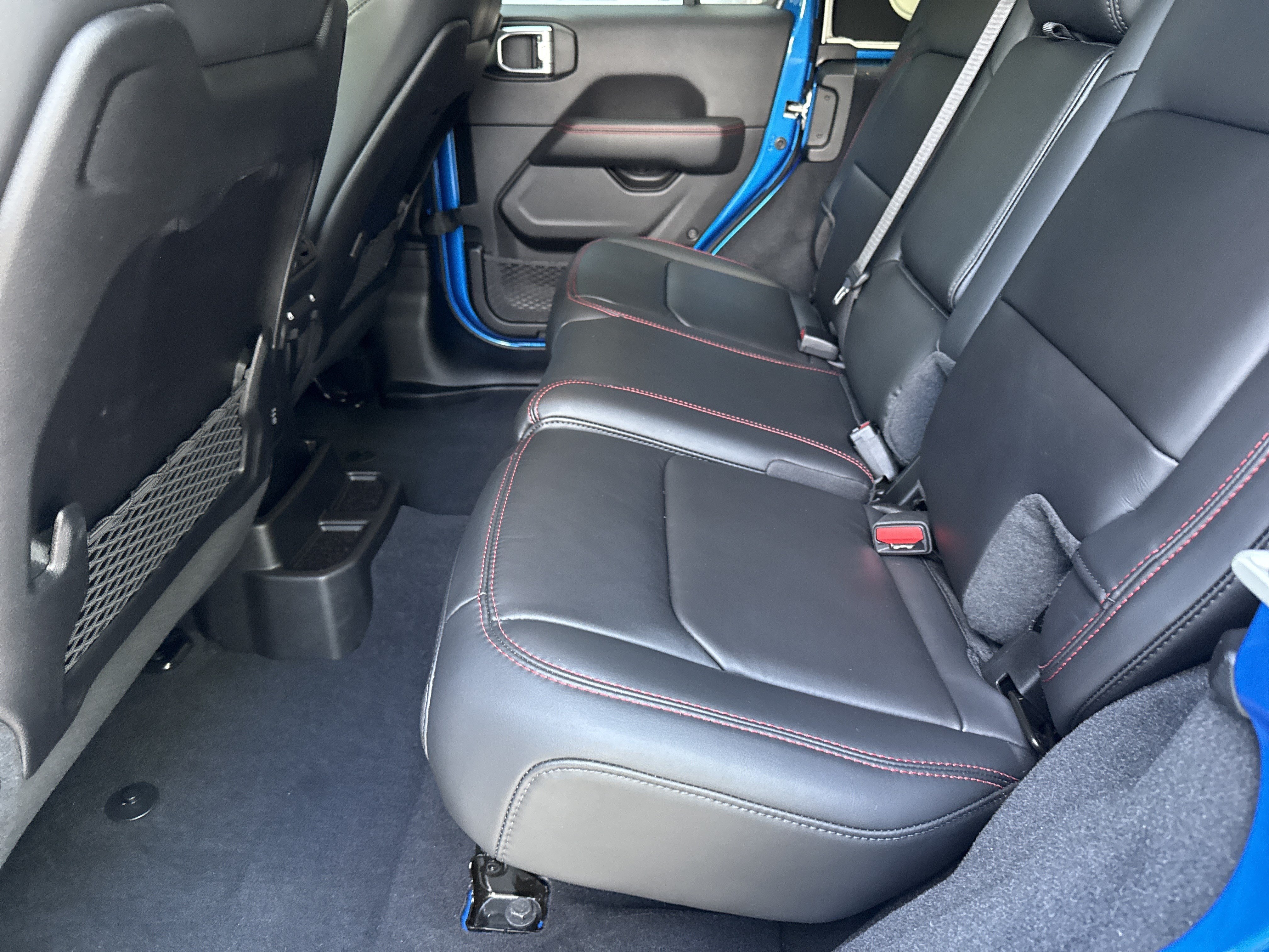 Used 2024 Hydro Blue Pearlcoat Jeep Rubicon X image 22