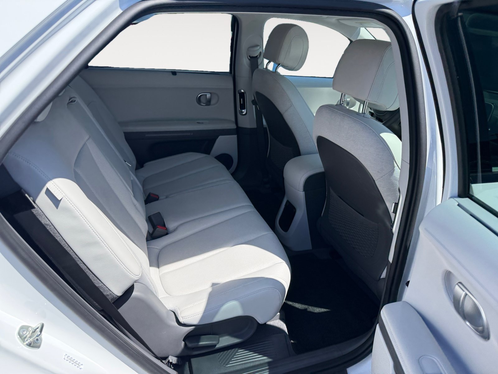 Certified Used 2024 White Hyundai Limited image 18