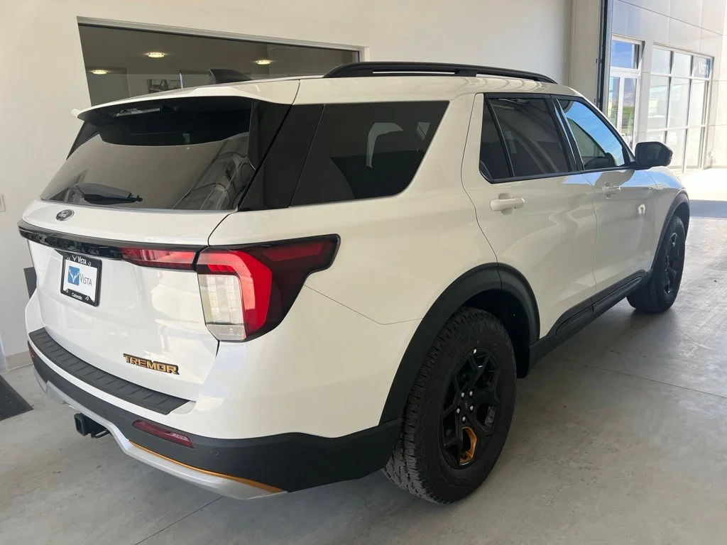 New 2026 Star White Metallic Tri-Coat Ford Tremor® image 6