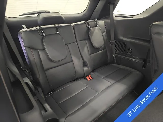 New 2026 Star White Metallic Tri-Coat Ford ST-Line image 16