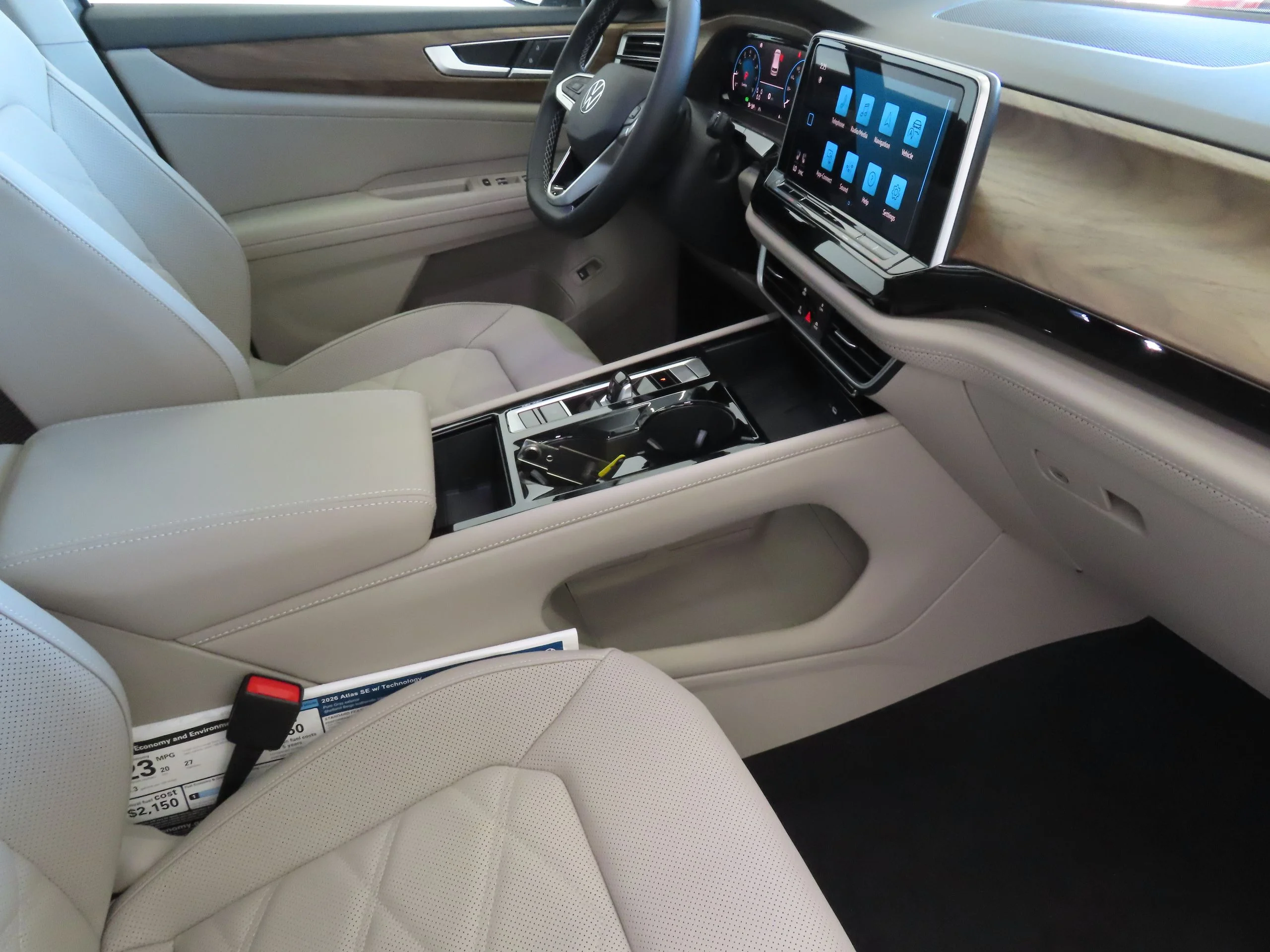 New 2026 Gray Volkswagen 2.0T SE w/Technology image 25