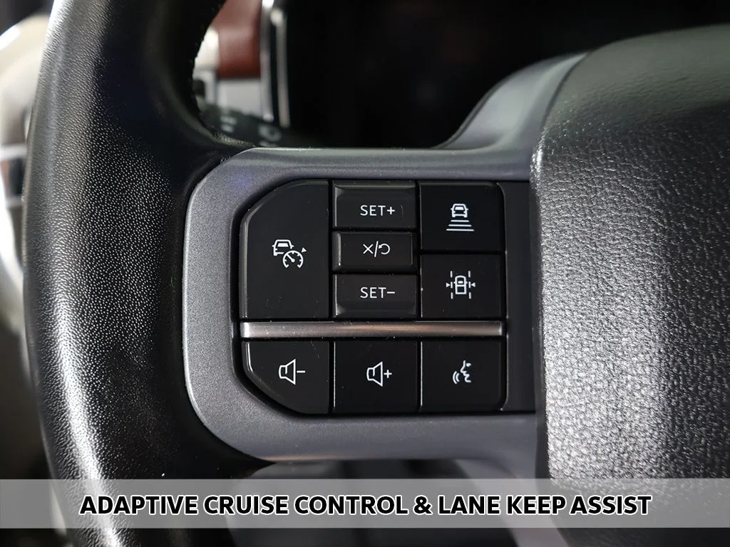 Used 2023 Avalanche Gray Ford Lariat image 6