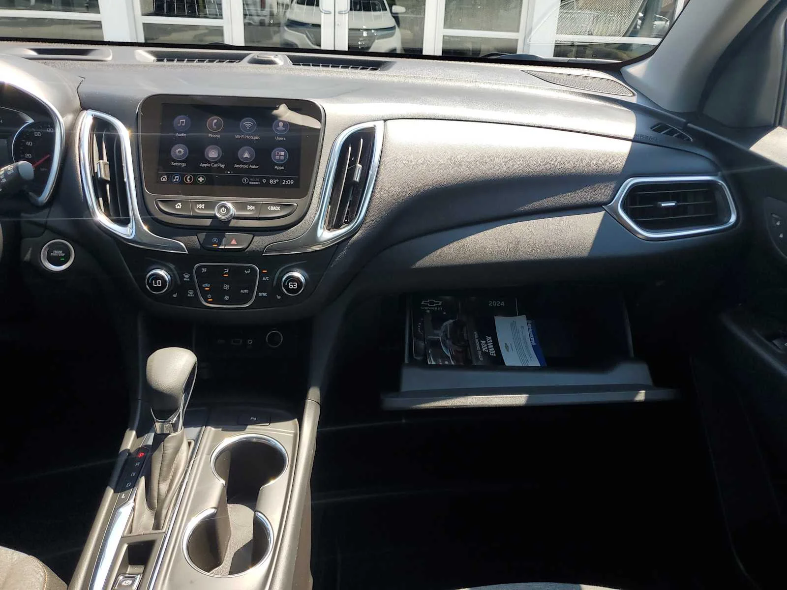Used 2024 Summit White Chevrolet LT image 18