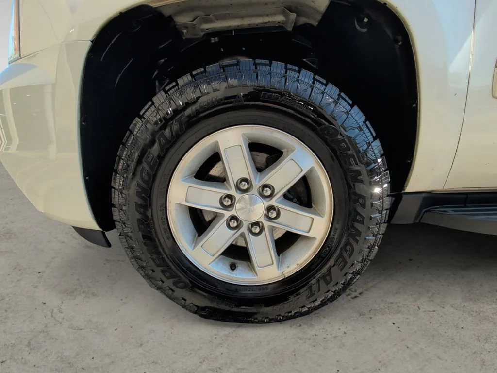 Used 2013 WHITE DIAMOND TRICOAT GMC SLT image 14