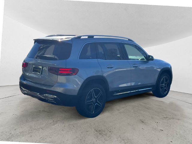 New 2026 Silver Mercedes-Benz GLB 250 image 5