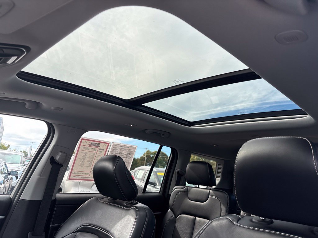 Used 2021 White Jeep Limited image 17