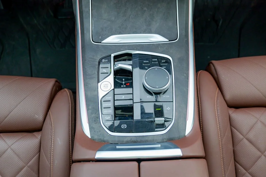Used 2023 Mineral White Metallic BMW xDrive40i image 54