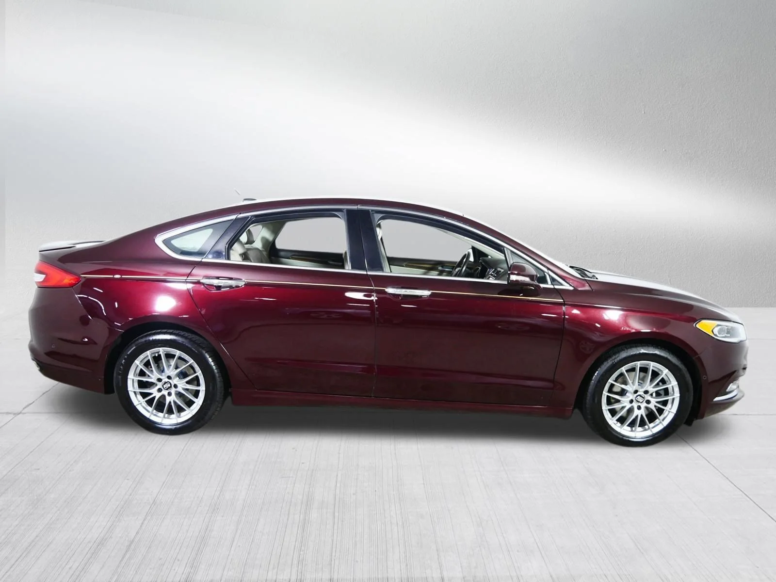 Used 2017 Burgundy Velvet Metallic Tinted Clearcoat Ford Titanium image 8