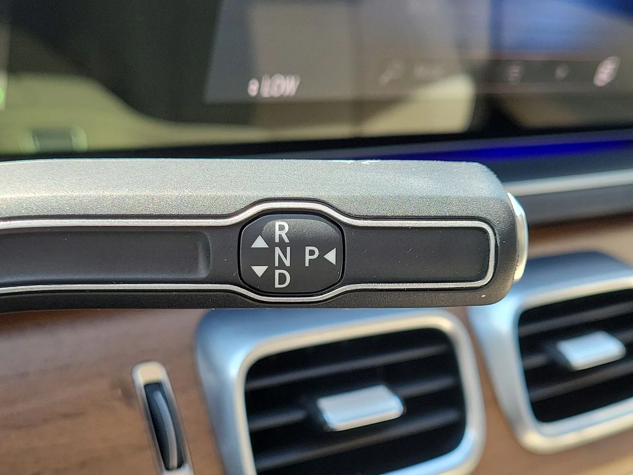 Certified Used 2023 White Mercedes-Benz GLE 350 image 29