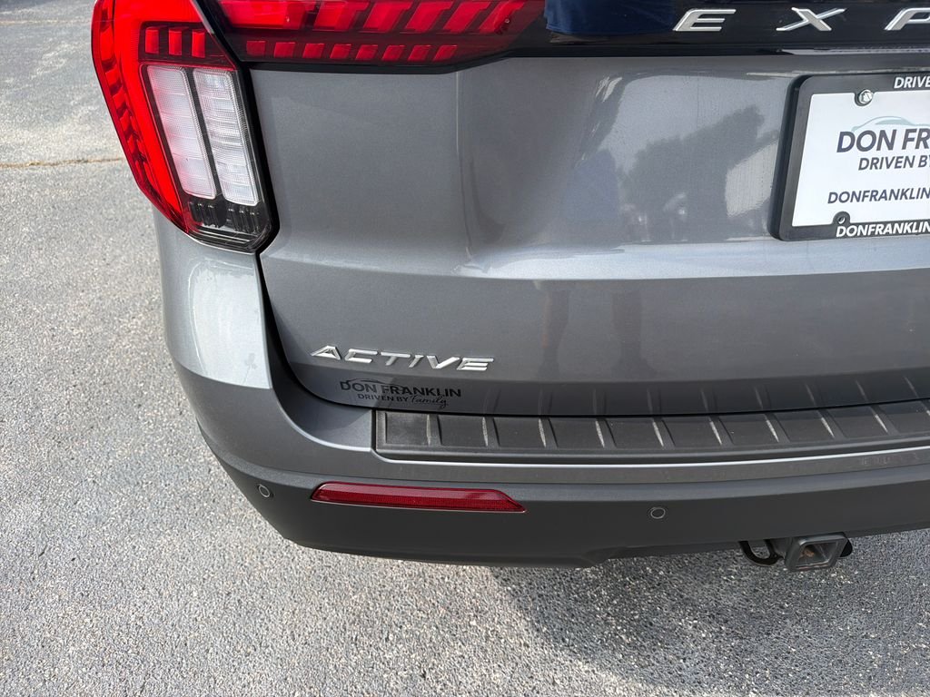 Used 2025 Gray Ford Active image 5