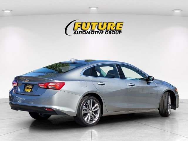 Used 2024 Gray Chevrolet LT image 4