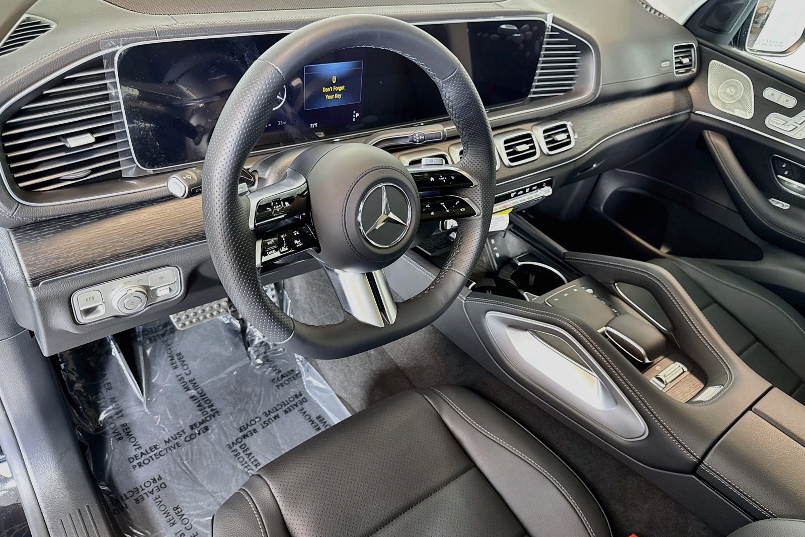 New 2026 Obsidian Black Metallic Mercedes-Benz GLS 450 image 9