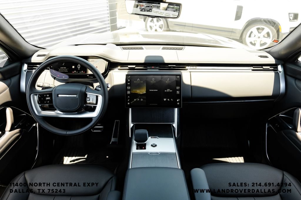 New 2026 Charente Grey Prem Met Land Rover SE image 12