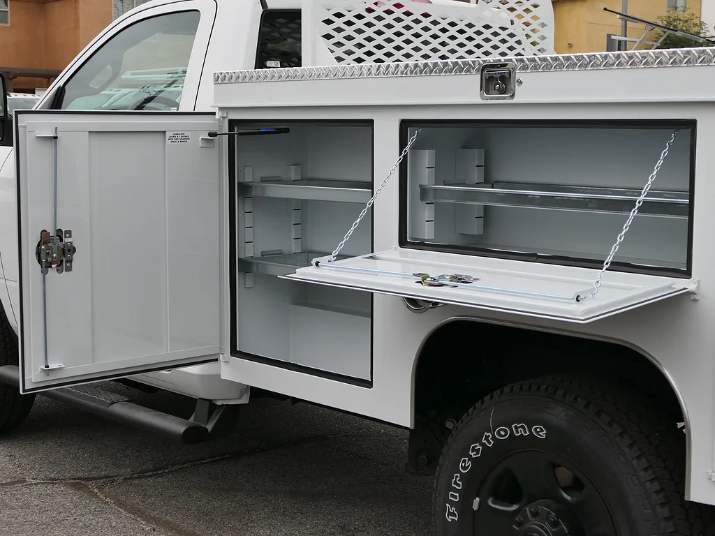 New 2026 Bright White Clear Coat RAM Tradesman Regular Cab 4x4 8