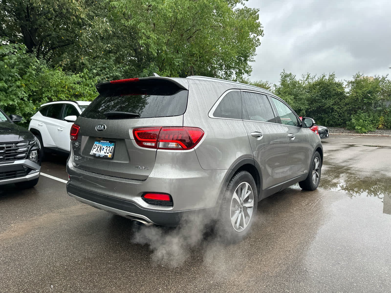 Used 2019 Titanium Silver Kia EX V6 image 2
