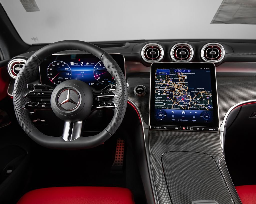 New 2027 Polar White Mercedes-Benz GLC 300 Coupe image 8