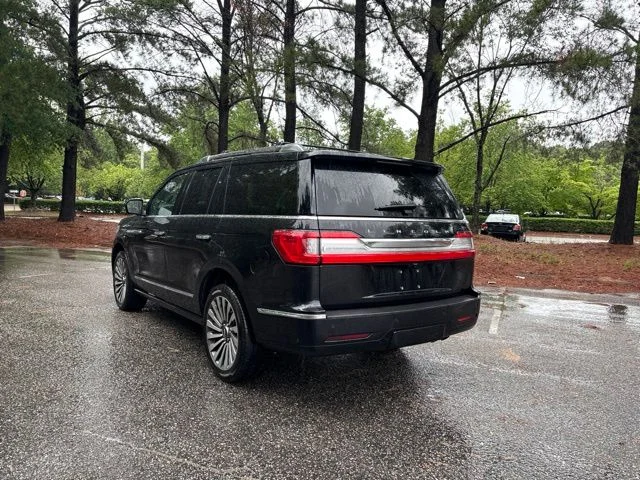 Used 2019 Black Lincoln Reserve image 3