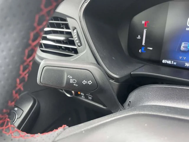 Used 2025 Star White Ford ST-Line image 30