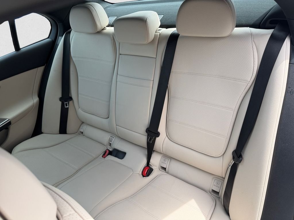2025 Mercedes-Benz C-Class Sedan C 300 - Photo 13
