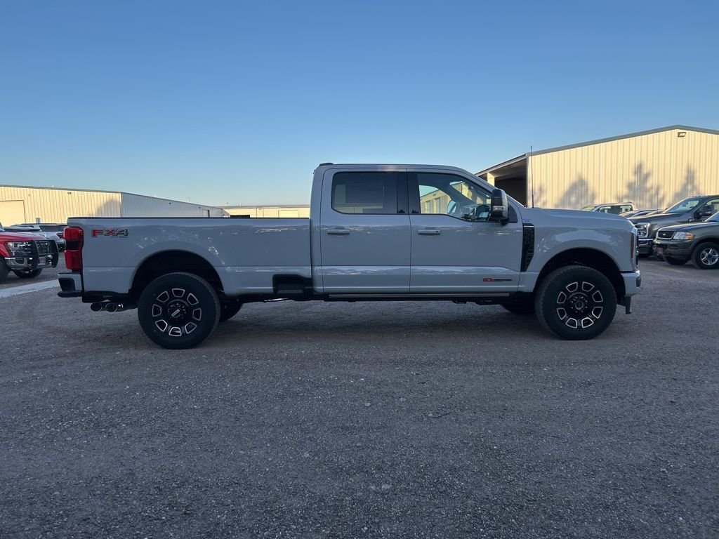 New 2026 Avalanche Ford Platinum image 9